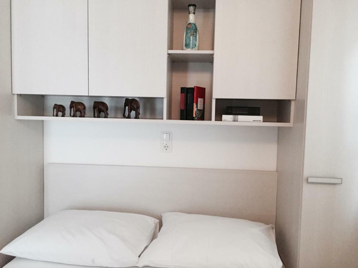 Apartments Leptiric โปดสตรานา ภายนอก รูปภาพ