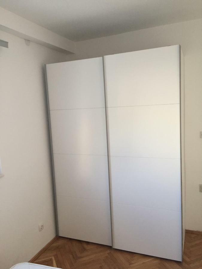 Apartments Leptiric โปดสตรานา ภายนอก รูปภาพ